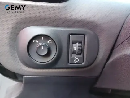 Photo 13 Citroën C4  Cactus PureTech 110 S&S EAT6