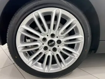 Photo 15 Mini Mini Hatch 3 Portes Cooper 136 ch BVA7