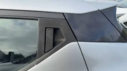 Photo 32 Nissan Micra  IG-T 92