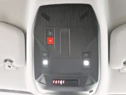 Photo 45 Peugeot 308  BlueHDi 130ch S&S EAT8