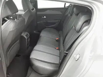 Photo 11 Peugeot 308  BlueHDi 130ch S&S EAT8