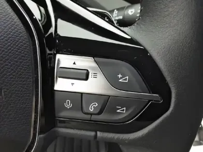 Photo 44 Peugeot 308  BlueHDi 130ch S&S EAT8