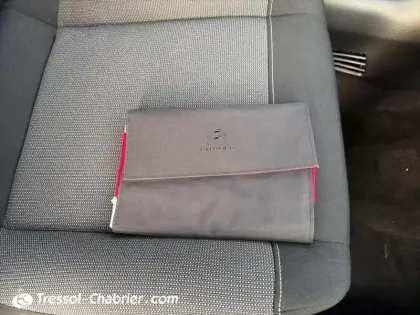 Photo 15 Citroën C3  BlueHDi 100 S&S BVM5 Graphic