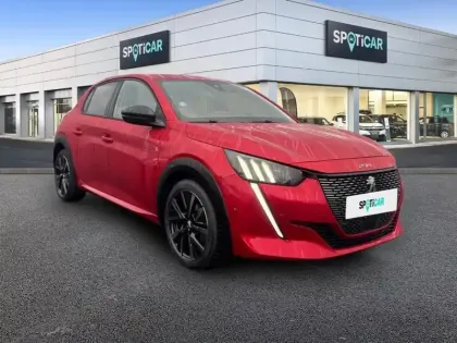 Photo 28 Peugeot 208  PureTech 100 S&S BVM6 GT Pack