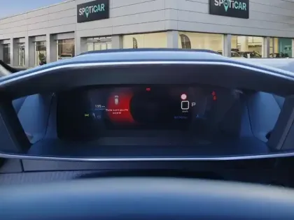 Photo 20 Peugeot 208  PureTech 100 S&S EAT8 GT