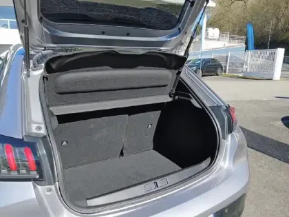 Photo 7 Peugeot 208  PureTech 100 S&S EAT8 GT