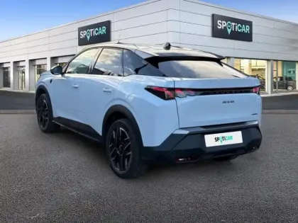 Photo 29 Peugeot 3008  Hybrid 136 e-DCS6 GT