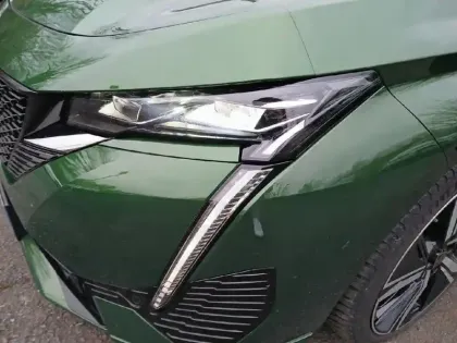 Photo 13 Peugeot 308  BlueHDi 130ch S&S EAT8 GT