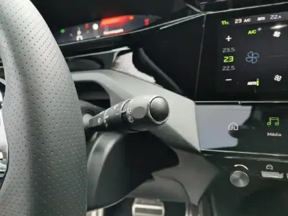 Photo 17 Peugeot 308  BlueHDi 130ch S&S EAT8 GT