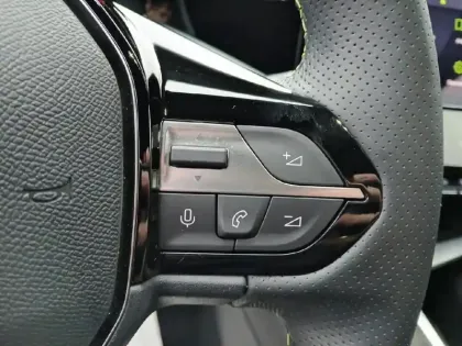 Photo 19 Peugeot 308  BlueHDi 130ch S&S EAT8 GT