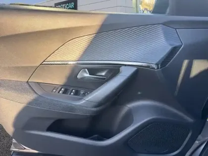 Photo 24 Peugeot 2008 Gén. II Ph2 Style 5