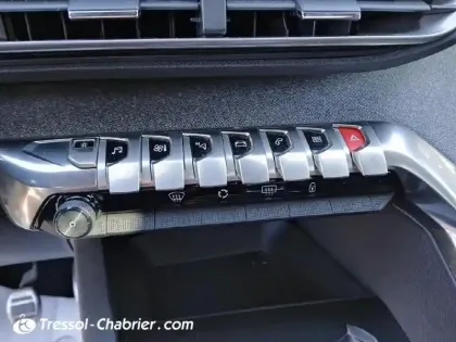 Photo 23 Peugeot 3008  1.2 Puretech 130ch S&S BVM6 GT Line