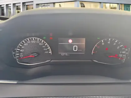 Photo 20 Peugeot 208  PureTech 100 S&S BVM6 Allure