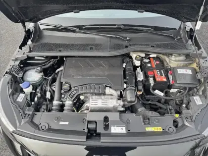 Photo 6 Peugeot 208  PureTech 100 S&S BVM6 Allure