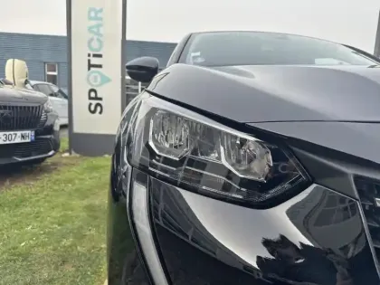 Photo 13 Peugeot 208  PureTech 100 S&S BVM6 Allure