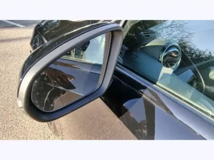 Photo 14 Mercedes Classe A 200 d AMG Line