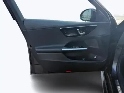 Photo 17 Mercedes Classe C 220 d Berline AMG Line