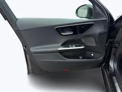 Photo 24 Mercedes Classe C 300 d e Hybrid EQ Berline Busi