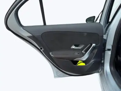 Photo 21 Mercedes Classe A 250 e Hybrid EQ AMG Line