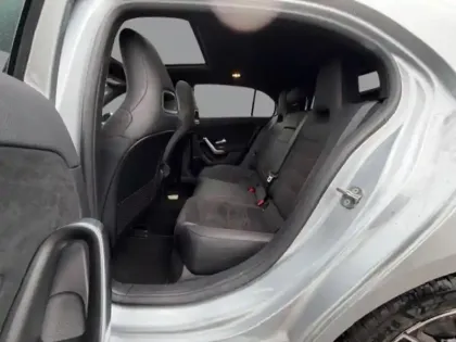 Photo 24 Mercedes Classe A 250 e Hybrid EQ AMG Line