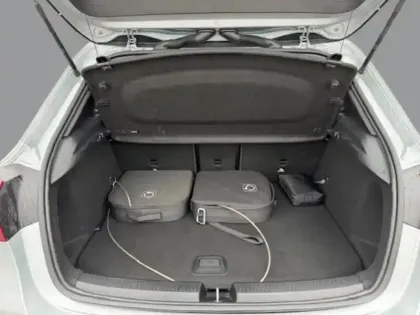 Photo 9 Mercedes Classe A 250 e Hybrid EQ AMG Line