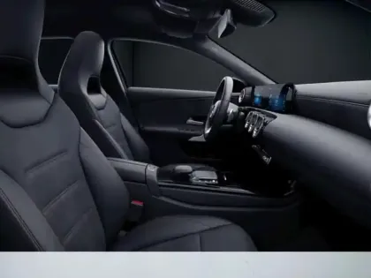 Photo 9 Mercedes Classe A 200 d AMG Line