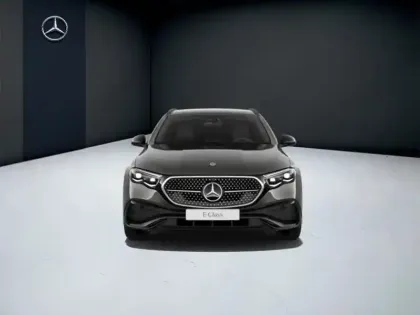 Photo 7 Mercedes CLA sse E 300 e Hybrid EQ AMG L