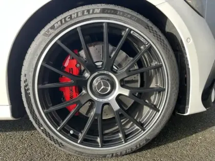 Photo 5 Mercedes Classe E Gén. VI (S214) Ph1 AMG 5