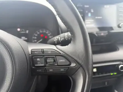 Photo 15 Toyota Yaris Hybride 116h Dynamic