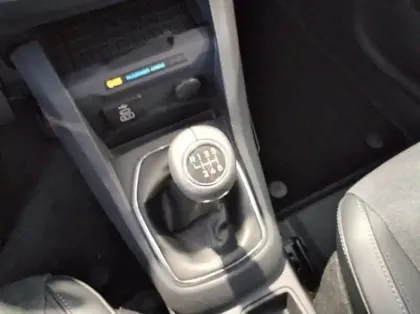 Photo 30 Ford Transit Courier Gén. II Ph1 Active 2