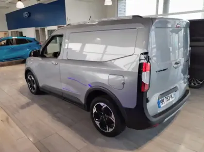 Photo 35 Ford Transit Courier Gén. II Ph1 Active 2