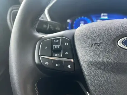 Photo 15 Ford Kuga 2.5 Duratec 225ch PHEV Vignale BVA