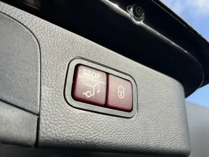 Photo 16 Mercedes Classe GLC SUV 300e 4MATIC AMG Line