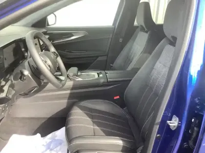 Photo 10 Renault Austral E-Tech full hybrid 200 GSR2 Techno