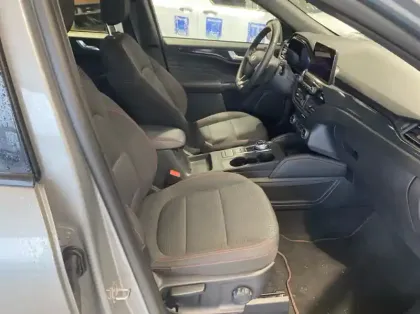 Photo 21 Ford Kuga 2.5 Duratec 190ch FHEV E85 ST-Line BVA