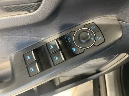 Photo 5 Ford Kuga 2.5 Duratec 190ch FHEV E85 ST-Line BVA