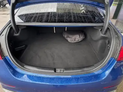 Photo 18 Mercedes Classe C Berline 300 e Hybrid EQ AMG Line