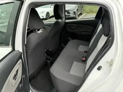 Photo 15 Toyota Yaris 70 VVT-i Ultimate 1.0 69 ch