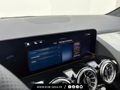 Photo 16 Mercedes GLA 200 d AMG Line