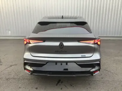 Photo 5 Renault Rafale Nouveau E-Tech full hybrid 200ch esprit Alpine