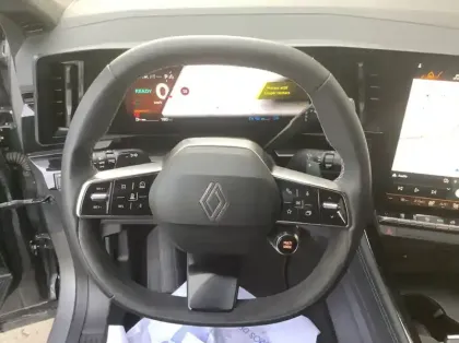 Photo 17 Renault Rafale Nouveau E-Tech full hybrid 200ch esprit Alpine