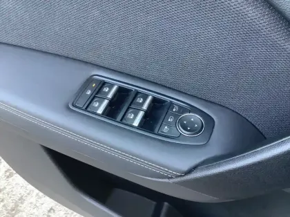 Photo 16 Renault Symbioz Gén. I Ph1 Iconic 5