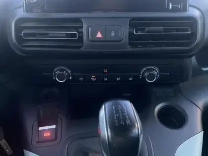 Photo 11 Citroën Berlingo Gén. III Ph1 NG Feel Pack 5