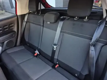 Photo 13 Citroën C3 III BlueHDi 100 S&S BVM Feel Pack