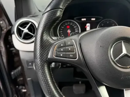 Photo 18 Mercedes Classe B 180 d Sensation