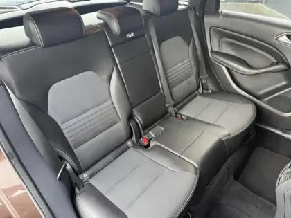 Photo 8 Mercedes Classe B 180 d Sensation