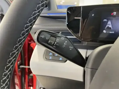 Photo 41 Ford Explorer Gén. IV Ph1 Select 5