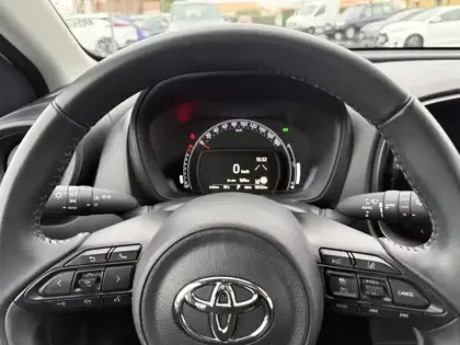 Photo 11 Toyota Aygo 1.0 VVT-i 72 Dynamic Zen S-CVT