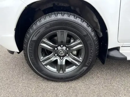 Photo 8 Toyota Hilux XC 2.8 D-4D X-TRA Légende 4WD AUTO