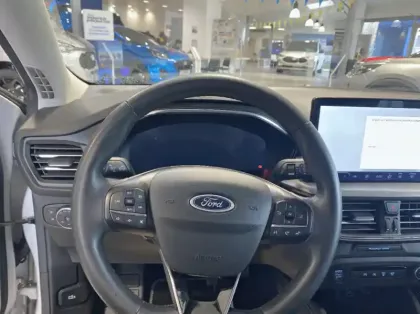 Photo 6 Ford Focus SW 1.0 Flexifuel mHEV 125ch Titanium X Business